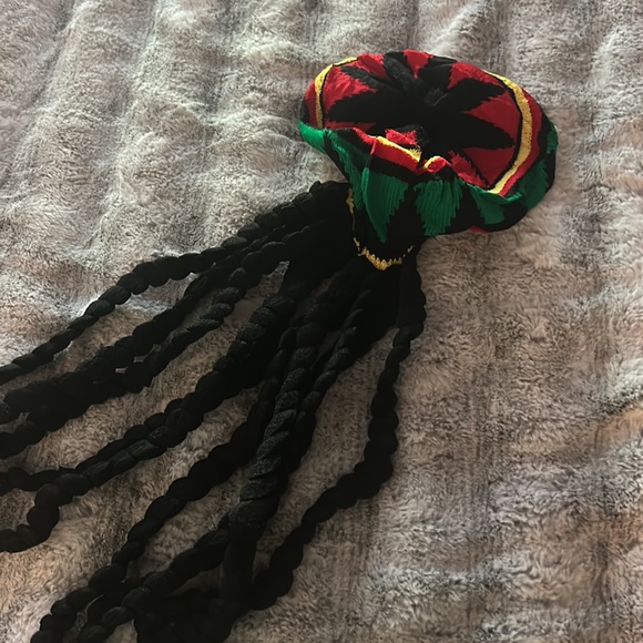 Bob Marley Rasta Beanie Hat with Dreadlocks NWOT - Picture 2 of 4